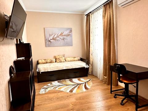 квартира за адресою Щаслива вул., 20