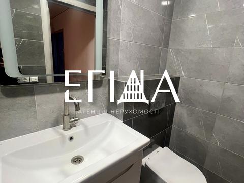 будинок за адресою Юрія Краснокутського вул., 77