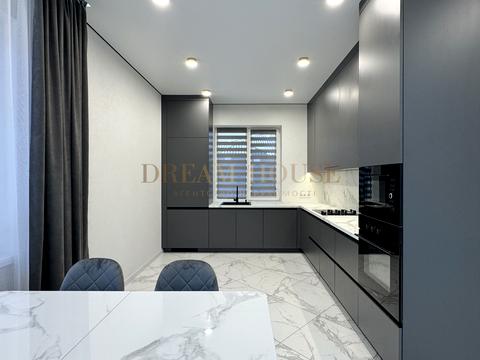 будинок за адресою Левка Симиренка вул.