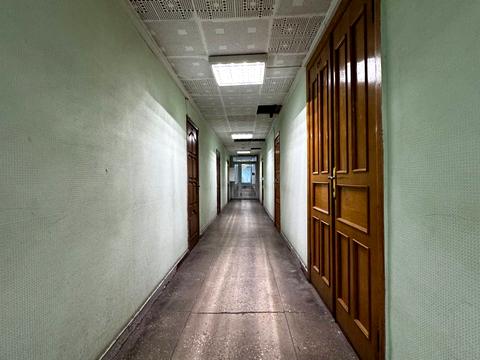 комерційна за адресою Максима Залізняка вул. (Громова), 144