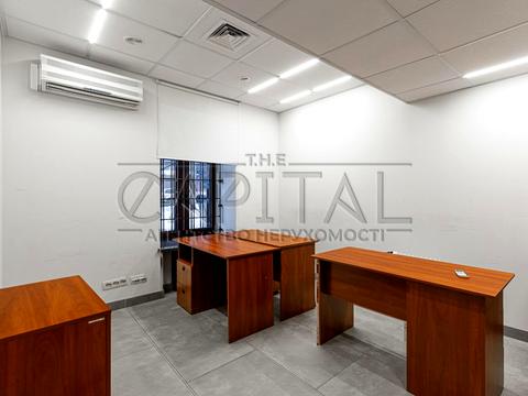 комерційна за адресою Несторівський пров., 8