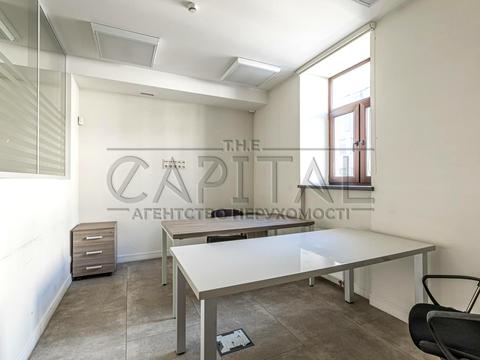 комерційна за адресою Несторівський пров., 8