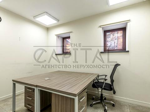 комерційна за адресою Несторівський пров., 8