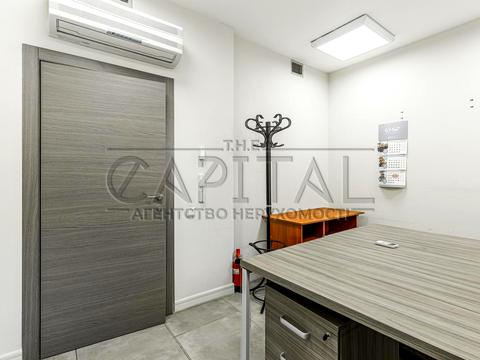 комерційна за адресою Несторівський пров., 8