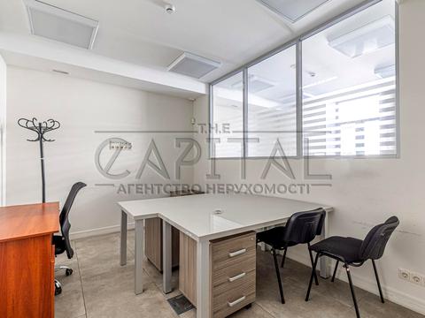 комерційна за адресою Несторівський пров., 8