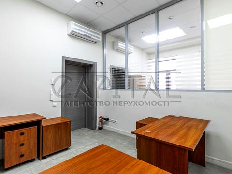 комерційна за адресою Несторівський пров., 8