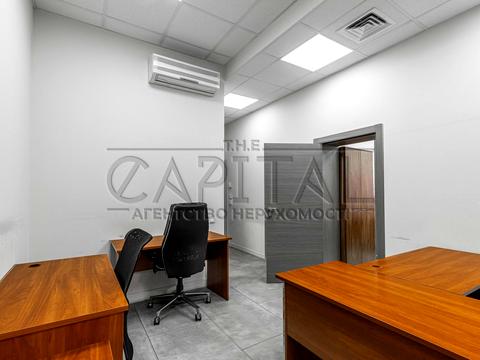 комерційна за адресою Несторівський пров., 8