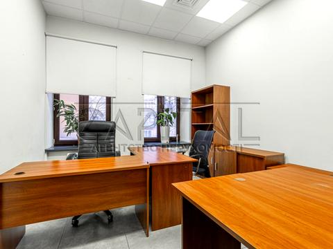 комерційна за адресою Несторівський пров., 8