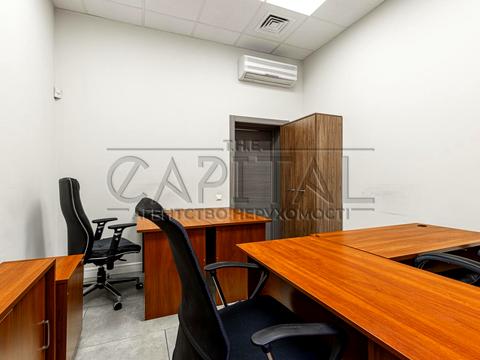 комерційна за адресою Несторівський пров., 8