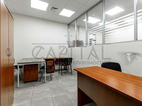 комерційна за адресою Несторівський пров., 8