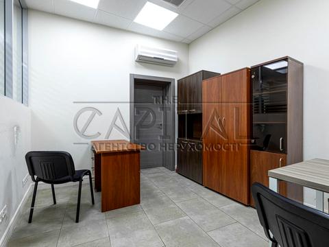 комерційна за адресою Несторівський пров., 8