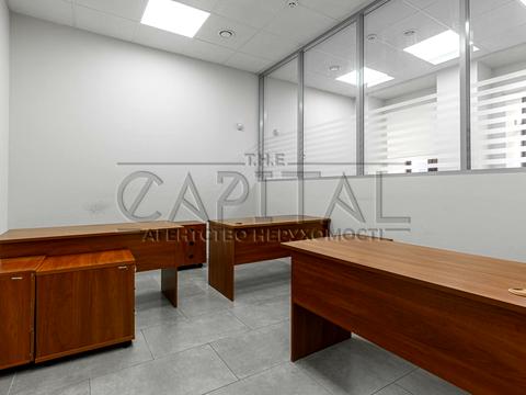 комерційна за адресою Несторівський пров., 8