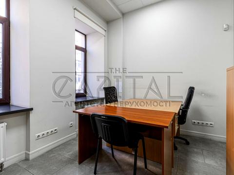 комерційна за адресою Несторівський пров., 8