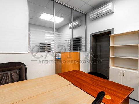 комерційна за адресою Несторівський пров., 8