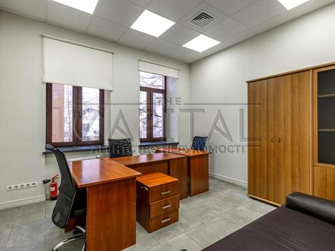 комерційна за адресою Несторівський пров., 8