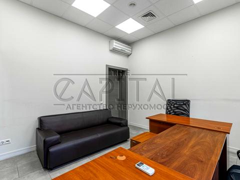 комерційна за адресою Несторівський пров., 8