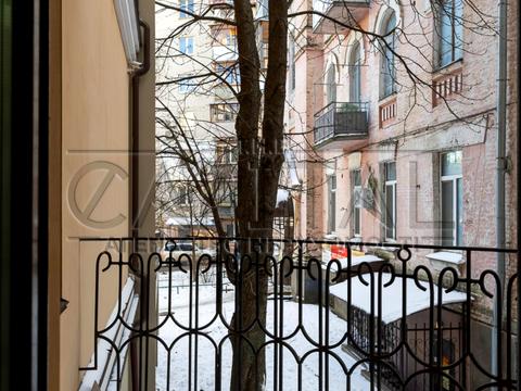 комерційна за адресою Несторівський пров., 8