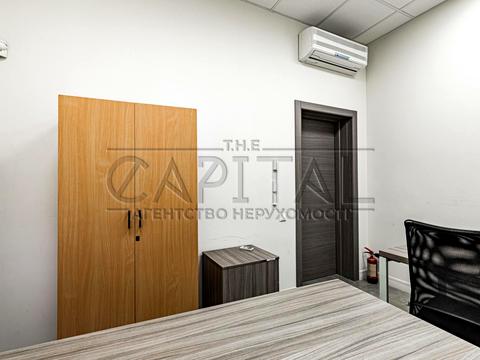 комерційна за адресою Несторівський пров., 8