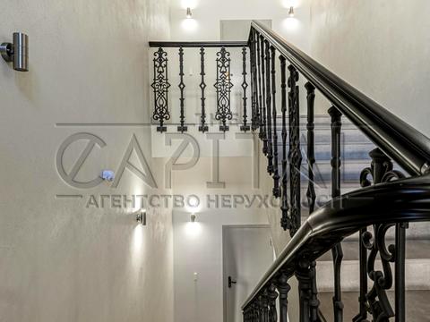 комерційна за адресою Несторівський пров., 8