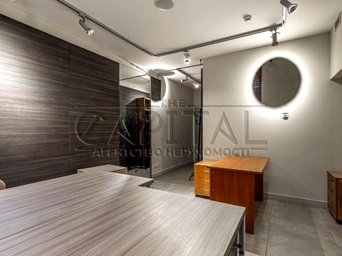 комерційна за адресою Несторівський пров., 8