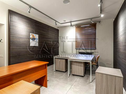 комерційна за адресою Несторівський пров., 8