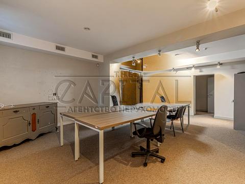 комерційна за адресою Несторівський пров., 8