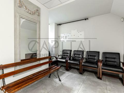 комерційна за адресою Несторівський пров., 8