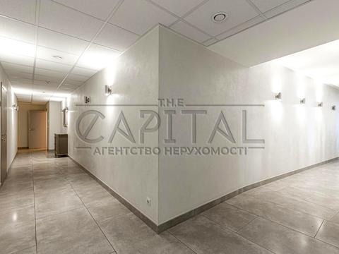 комерційна за адресою Несторівський пров., 8