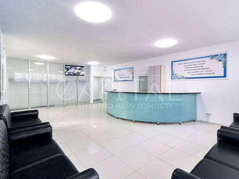 коммерческая по адресу Столична ул., 1