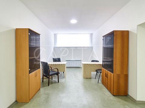 коммерческая по адресу Столична ул., 1