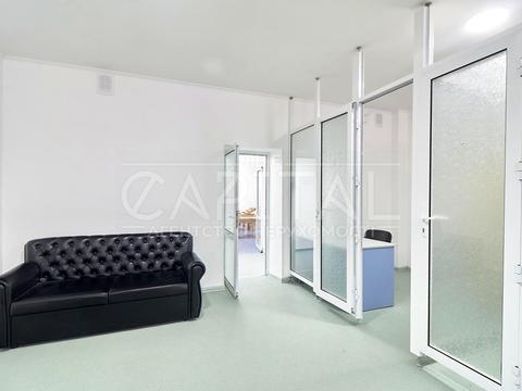 коммерческая по адресу Столична ул., 1