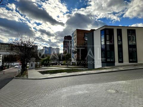 комерційна за адресою Фрометівська вул., 2