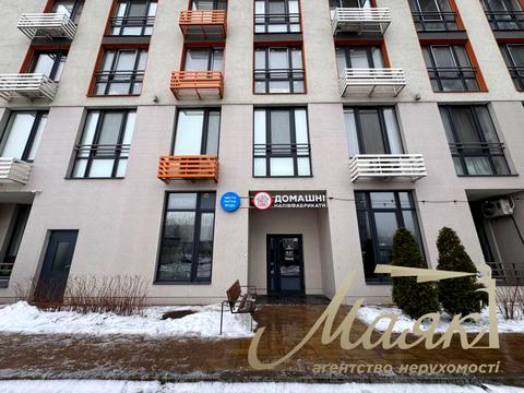 комерційна за адресою Дніпровська набережна вул., 16-Г