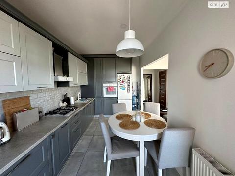 квартира за адресою Інструментальна вул., 45