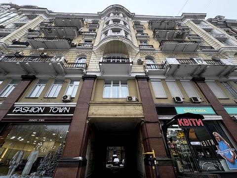 квартира за адресою Богдана Хмельницького вул., 32