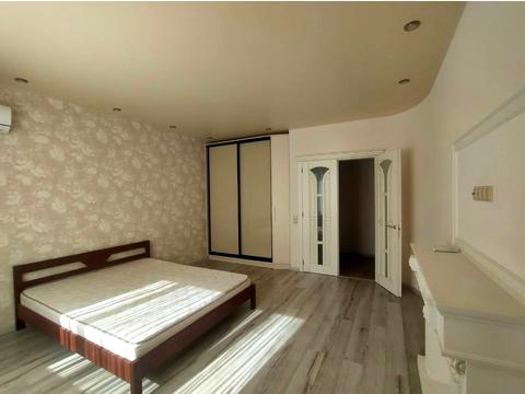 квартира за адресою Євгена Чикаленка вул., 59/9