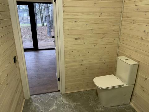 комерційна за адресою Райдужна, 33