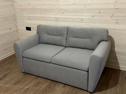 комерційна за адресою Райдужна, 33