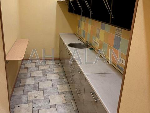 комерційна за адресою Костельна вул., 15