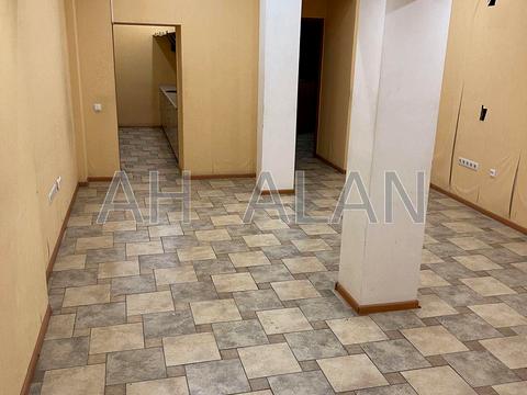 комерційна за адресою Костельна вул., 15