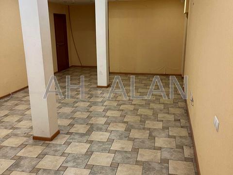 комерційна за адресою Костельна вул., 15