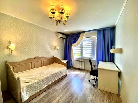 квартира за адресою Леся Курбаса просп., 9