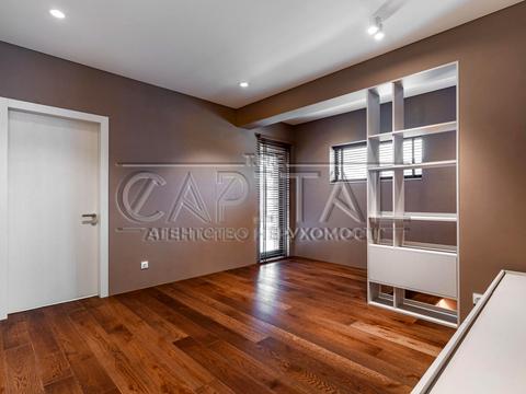 дом по адресу спортивна, 11