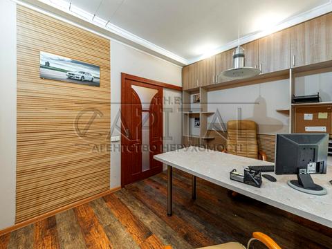 будинок за адресою Ольжича вул.