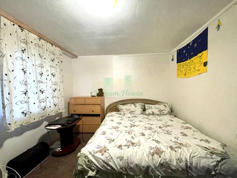 дом по адресу Центральна