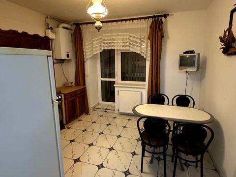 квартира за адресою Довженка вул., 24