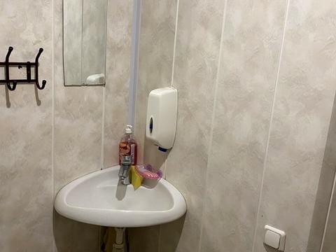 коммерческая по адресу Дмитрия Яворницкого просп. (Карла Маркса), 20