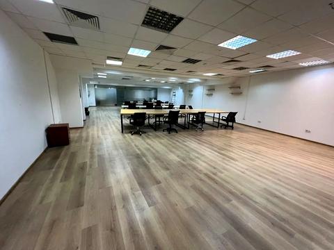 комерційна за адресою Євгена Коновальця вул. (Щорса), 35-Д