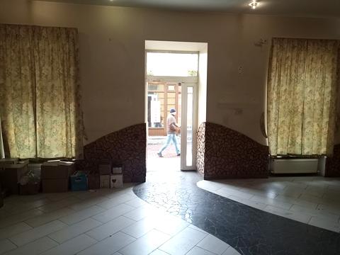 комерційна за адресою Пантелеймонівська вул., 64