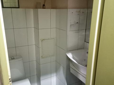 комерційна за адресою Пантелеймонівська вул., 64